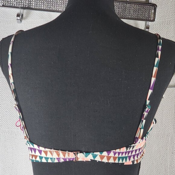 Vanilla/Beach Purple Multi Color Triangle Print Lined Nylon Span Bikini Top Sz M - Picture 9 of 16